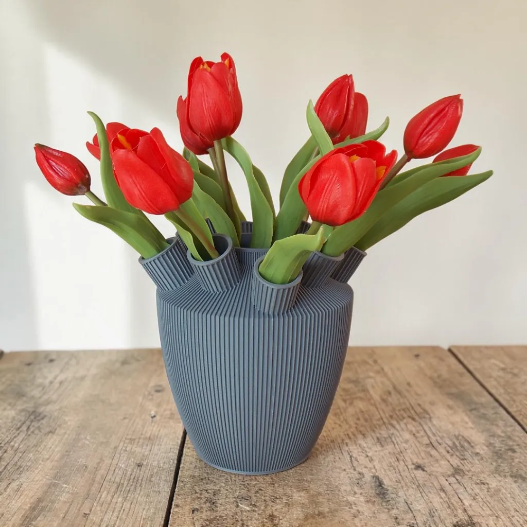 Tulpenvaas-geribbeld.webp