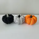 Geribbelde-pompoenen-oranje-boven.webp