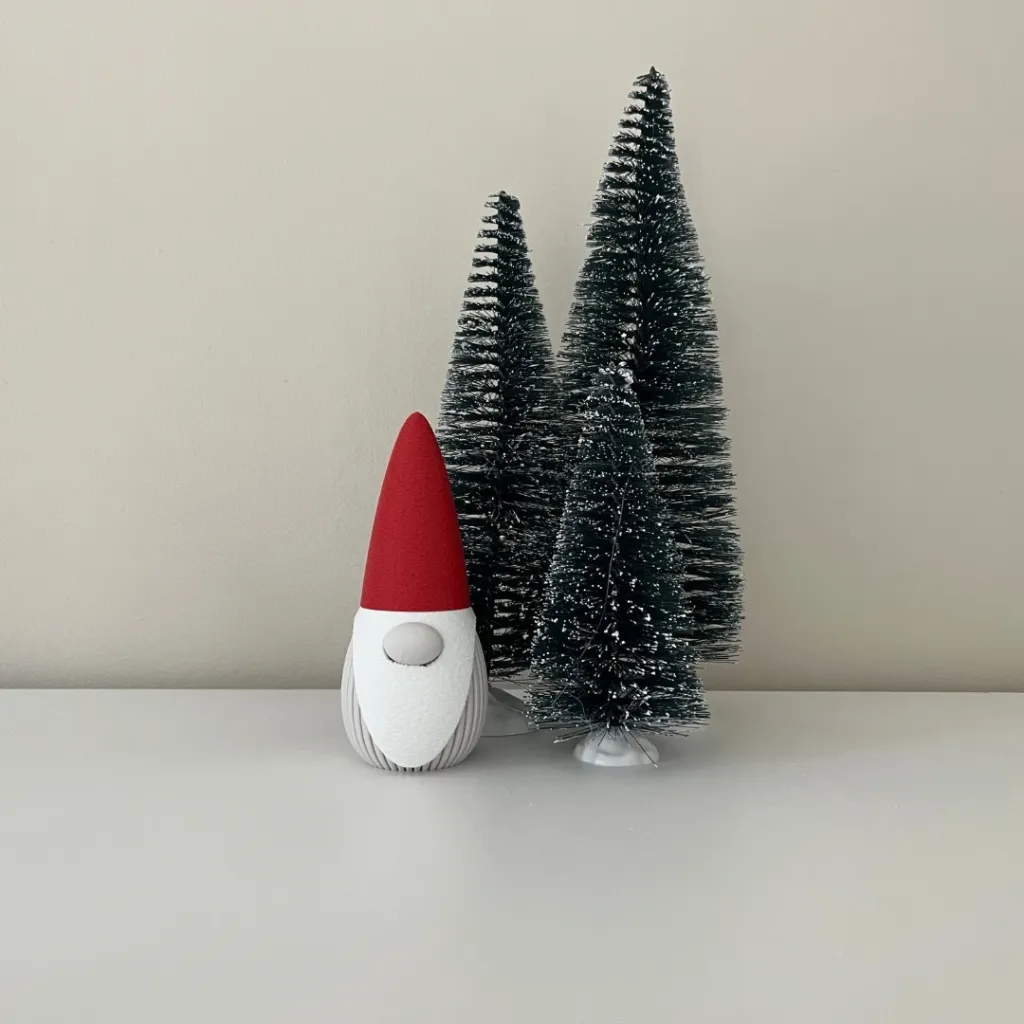 Gnome-klein-Dark-Red.webp